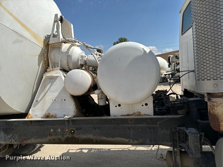 image for item NL9802 2005 Sterling  L9500 ready mix truck