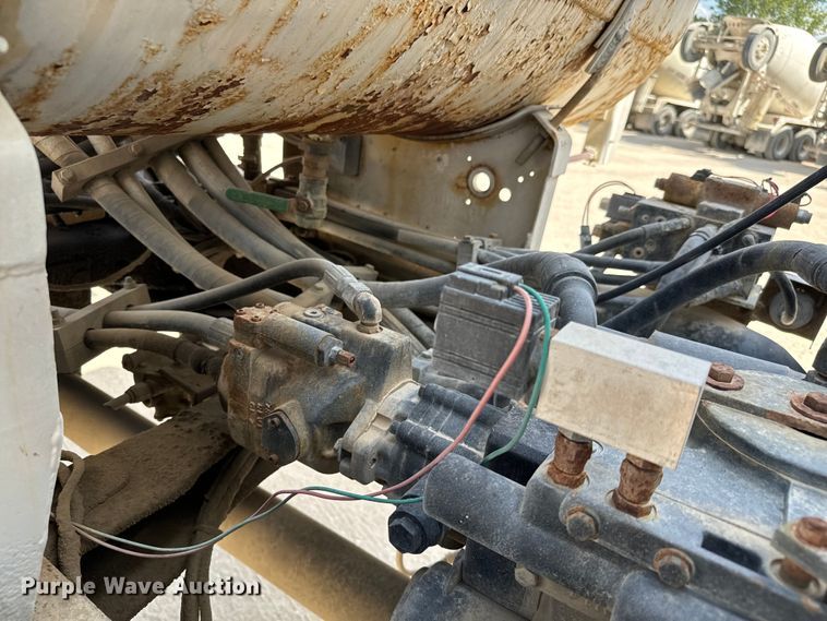 image for item NL9802 2005 Sterling  L9500 ready mix truck