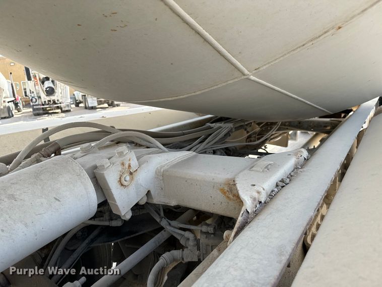 image for item NL9802 2005 Sterling  L9500 ready mix truck