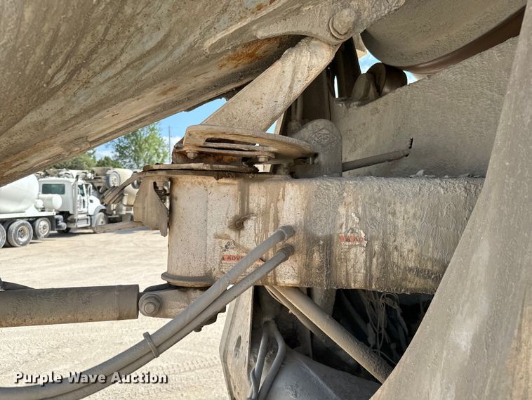 image for item NL9802 2005 Sterling  L9500 ready mix truck