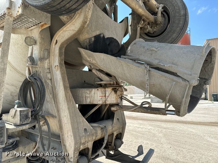 image for item NL9802 2005 Sterling  L9500 ready mix truck