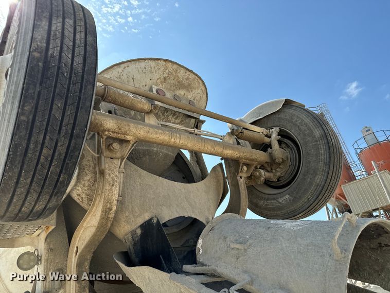 image for item NL9802 2005 Sterling  L9500 ready mix truck