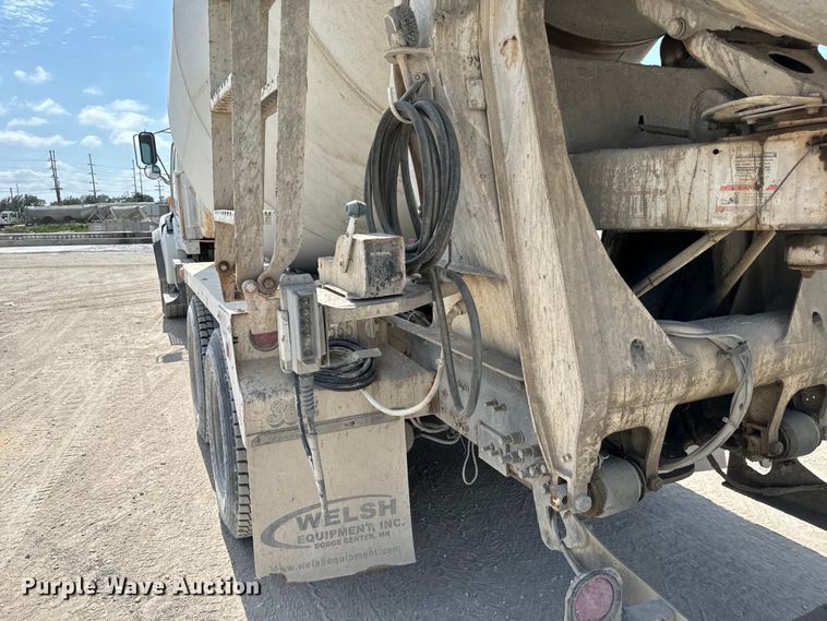 image for item NL9802 2005 Sterling  L9500 ready mix truck