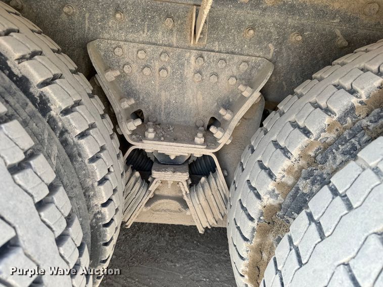 image for item NL9802 2005 Sterling  L9500 ready mix truck