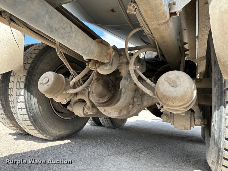 image for item NL9802 2005 Sterling  L9500 ready mix truck