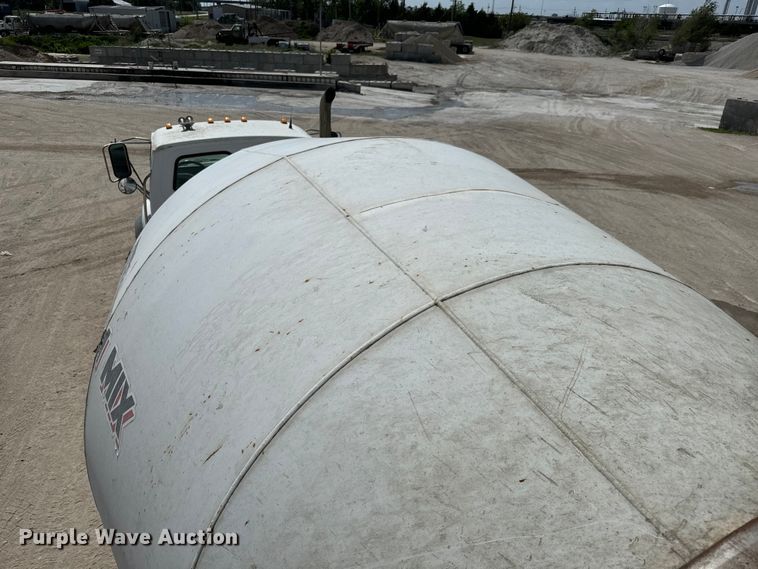 image for item NL9802 2005 Sterling  L9500 ready mix truck