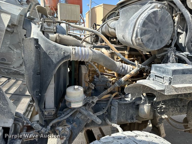 image for item NL9802 2005 Sterling  L9500 ready mix truck