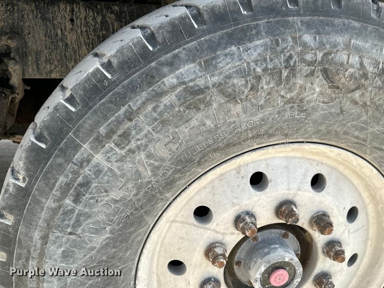 image for item NL9802 2005 Sterling  L9500 ready mix truck