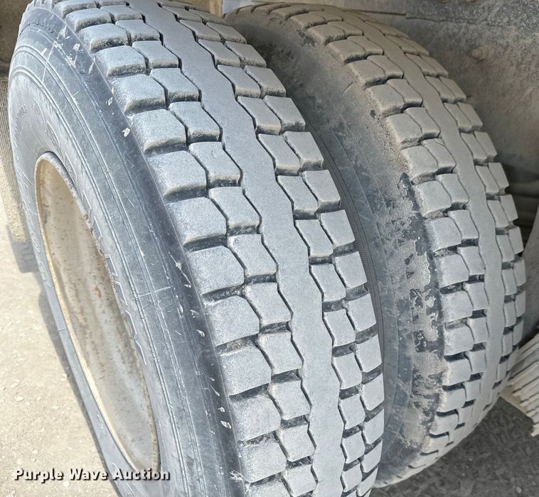 image for item NL9802 2005 Sterling  L9500 ready mix truck