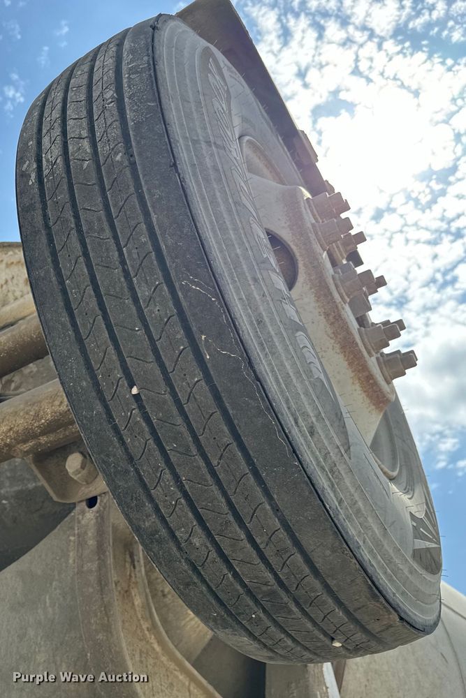 image for item NL9802 2005 Sterling  L9500 ready mix truck