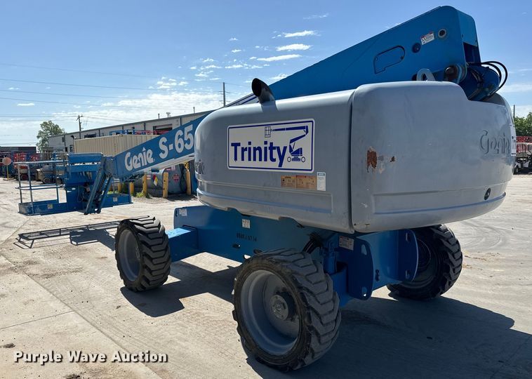 image for item NL9816 2007 Genie S-65 boom lift