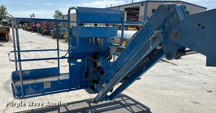 image for item NL9816 2007 Genie S-65 boom lift