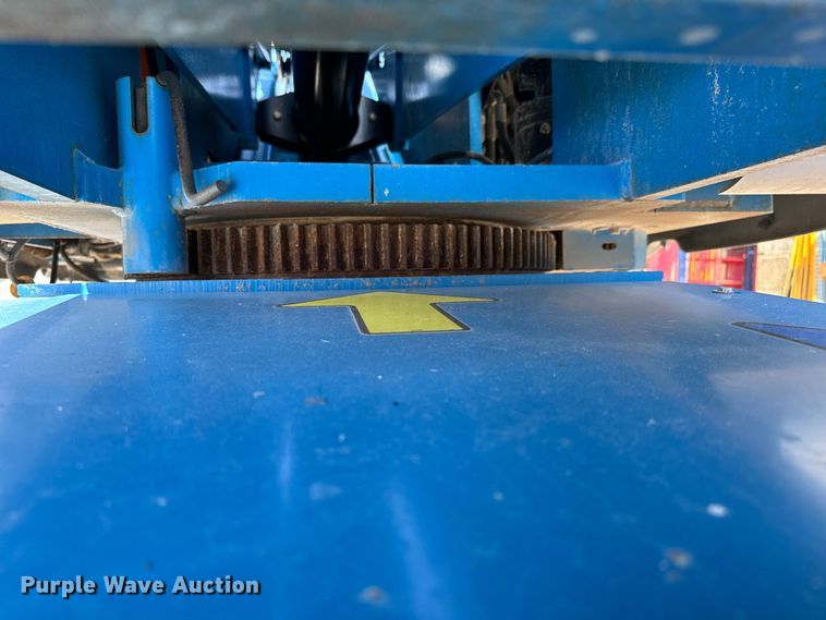 image for item NL9816 2007 Genie S-65 boom lift