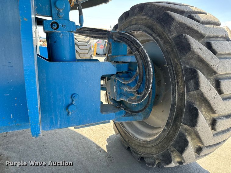 image for item NL9816 2007 Genie S-65 boom lift