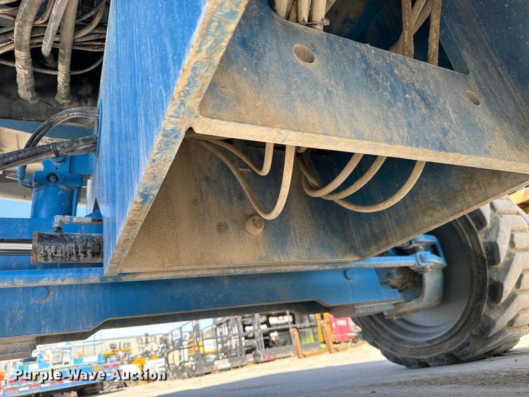 image for item NL9816 2007 Genie S-65 boom lift