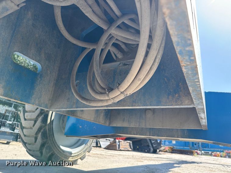 image for item NL9816 2007 Genie S-65 boom lift