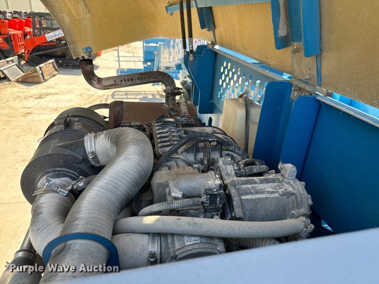 image for item NL9816 2007 Genie S-65 boom lift