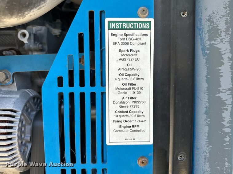 image for item NL9816 2007 Genie S-65 boom lift