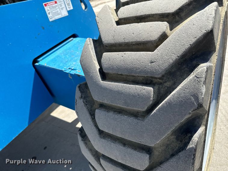 image for item NL9816 2007 Genie S-65 boom lift