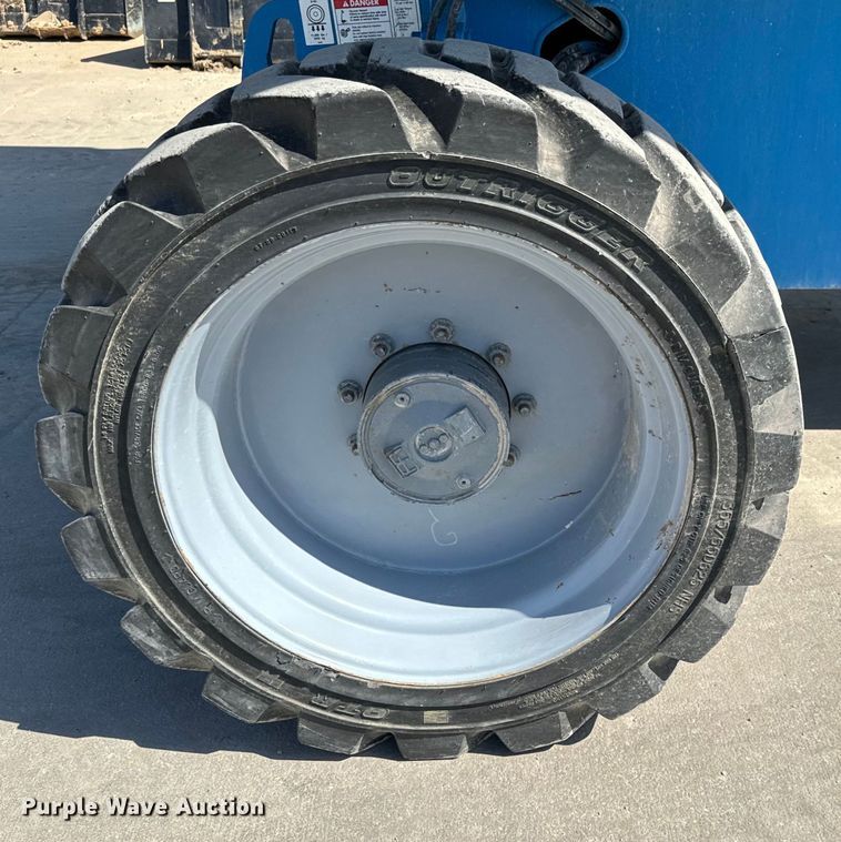 image for item NL9816 2007 Genie S-65 boom lift