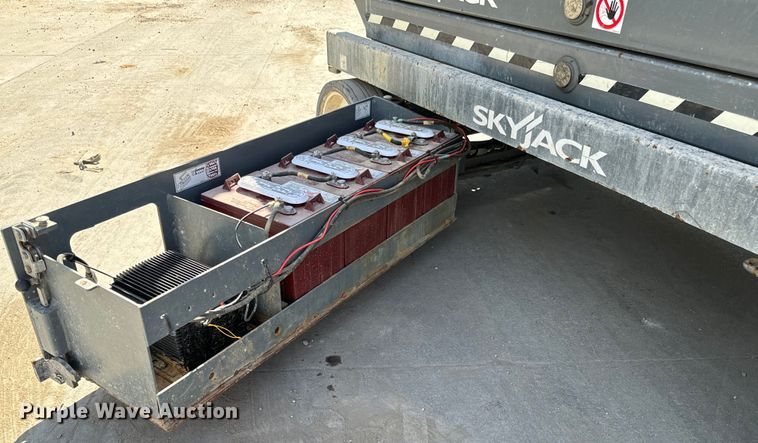 image for item NL9818 2020 Skyjack SJ III4626 scissor lift