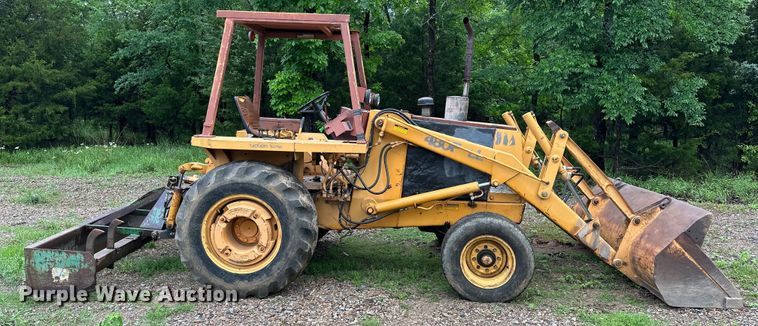 image for item NR9874 1990 Case 480F landscape tractor