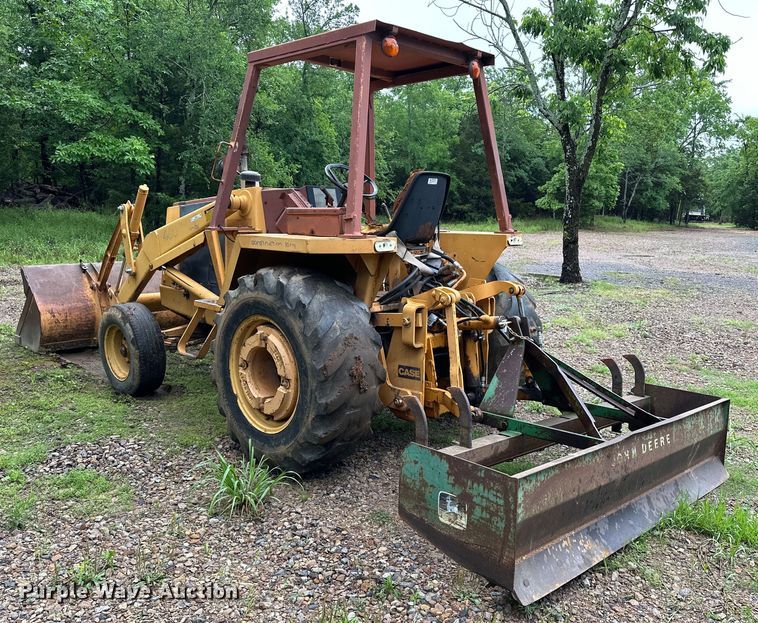 image for item NR9874 1990 Case 480F landscape tractor