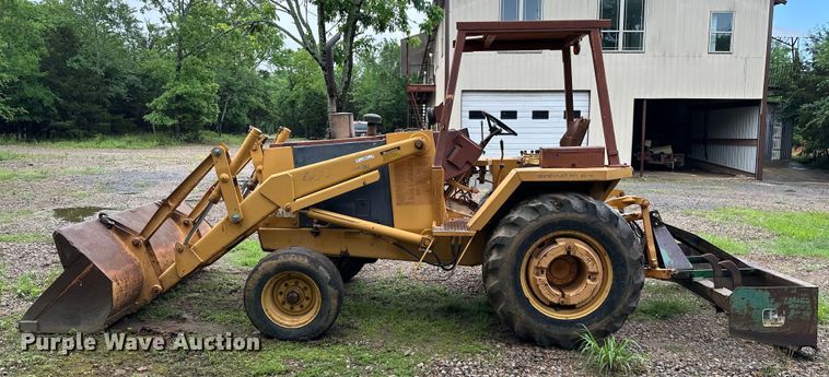 image for item NR9874 1990 Case 480F landscape tractor