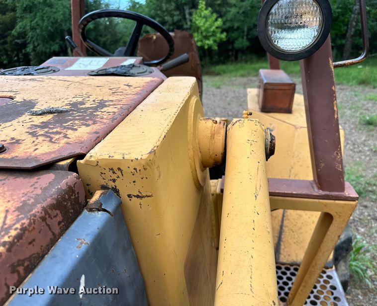 image for item NR9874 1990 Case 480F landscape tractor