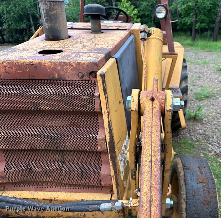 image for item NR9874 1990 Case 480F landscape tractor