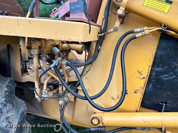 image for item NR9874 1990 Case 480F landscape tractor