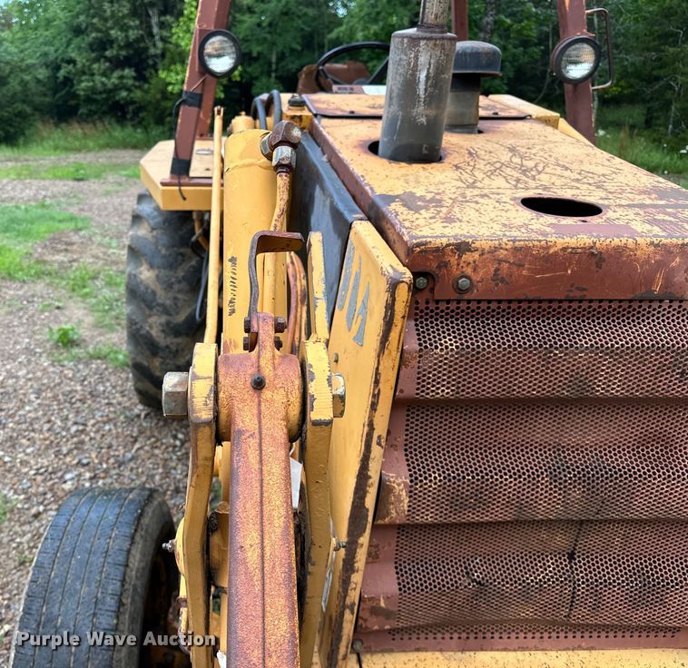 image for item NR9874 1990 Case 480F landscape tractor