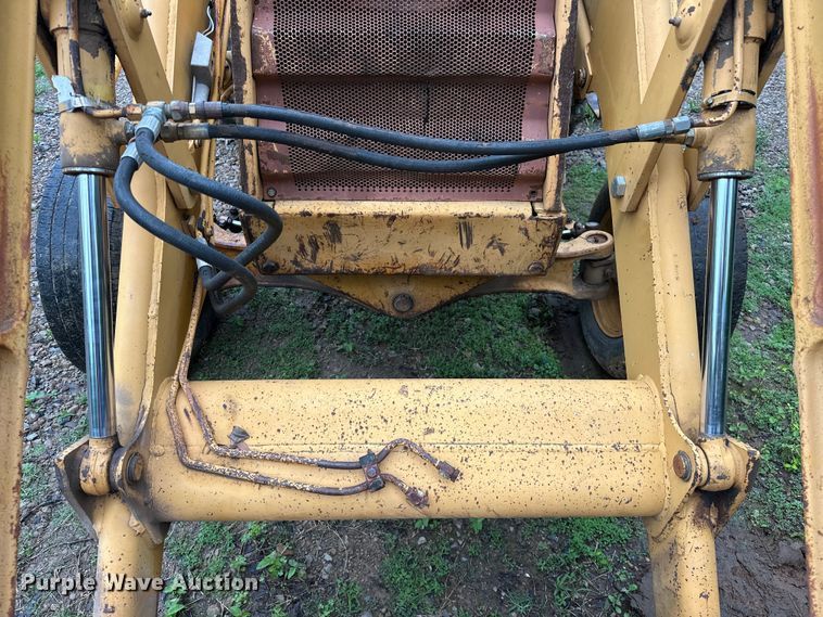 image for item NR9874 1990 Case 480F landscape tractor