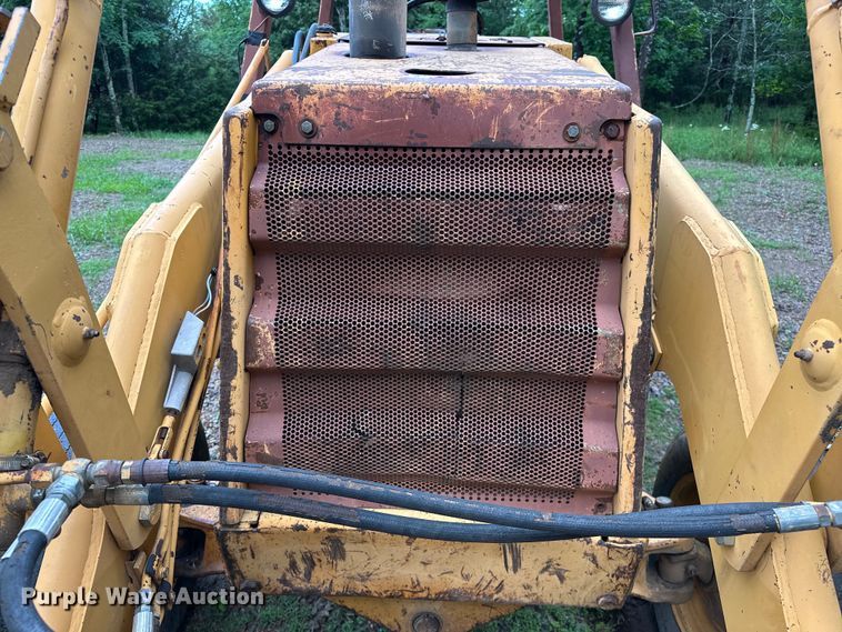 image for item NR9874 1990 Case 480F landscape tractor