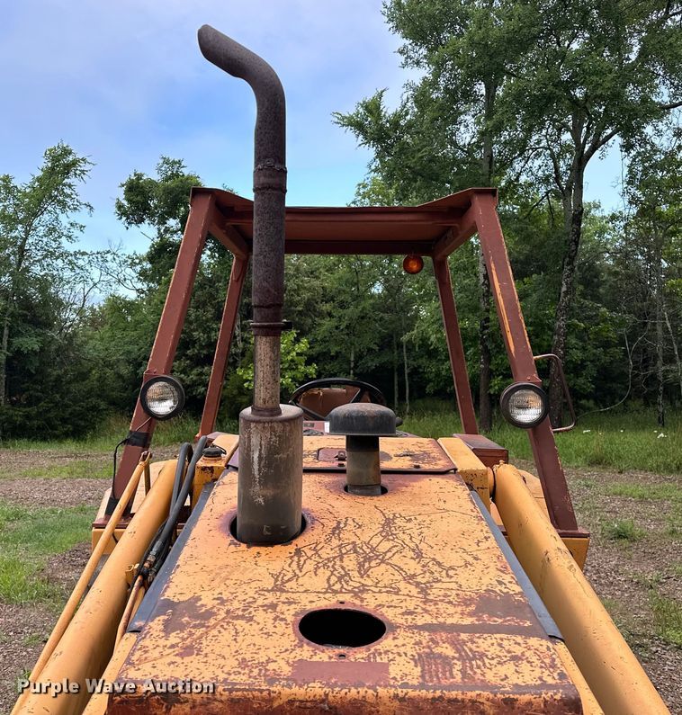 image for item NR9874 1990 Case 480F landscape tractor