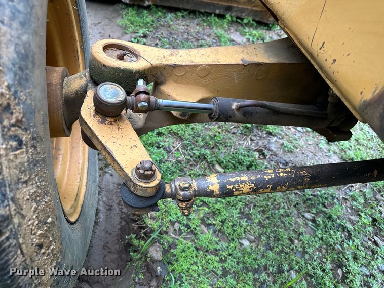 image for item NR9874 1990 Case 480F landscape tractor