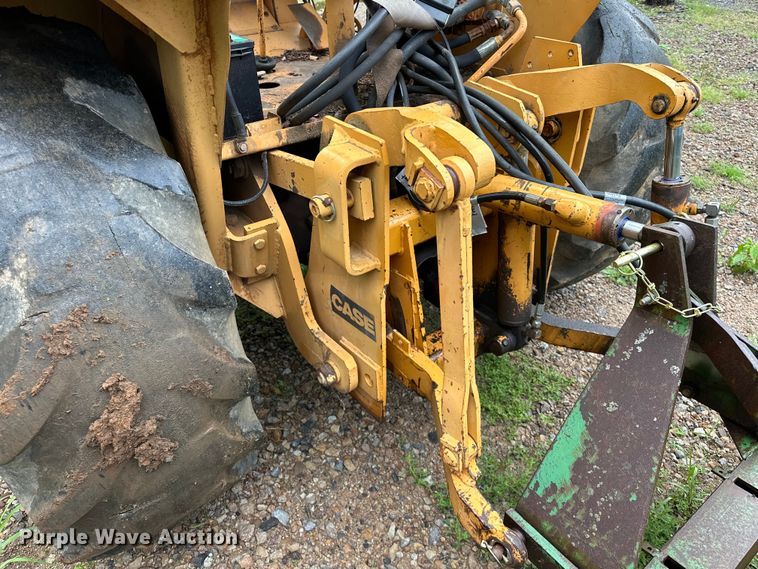 image for item NR9874 1990 Case 480F landscape tractor