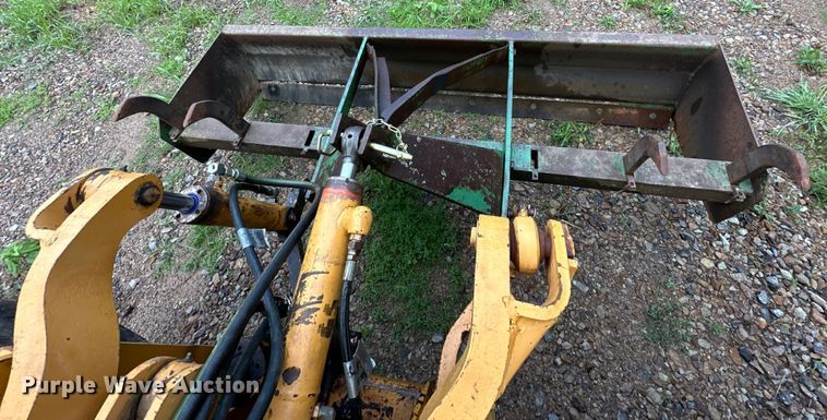 image for item NR9874 1990 Case 480F landscape tractor