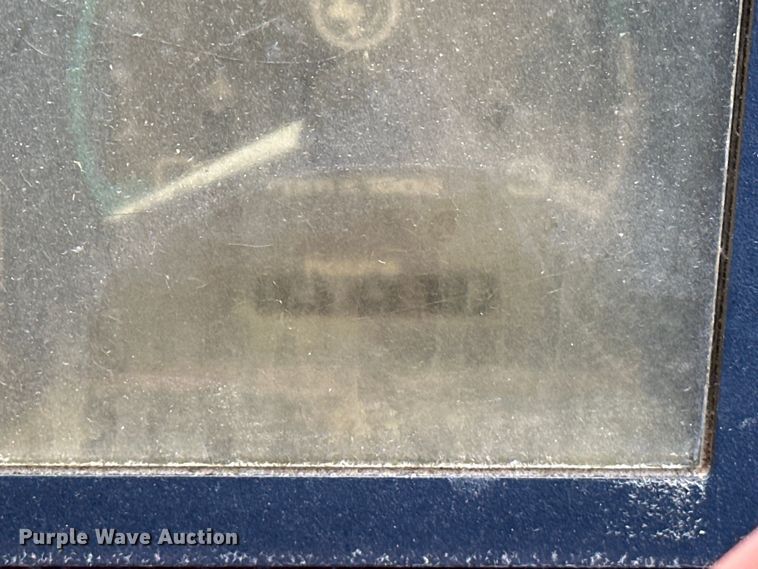 image for item NR9874 1990 Case 480F landscape tractor