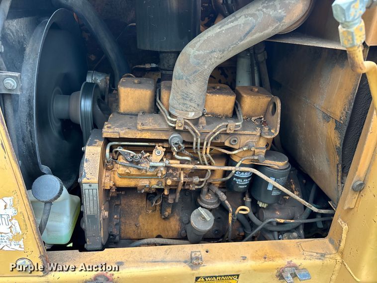 image for item NR9874 1990 Case 480F landscape tractor