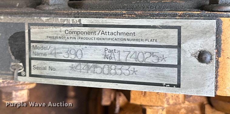 image for item NR9874 1990 Case 480F landscape tractor