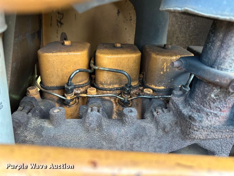 image for item NR9874 1990 Case 480F landscape tractor