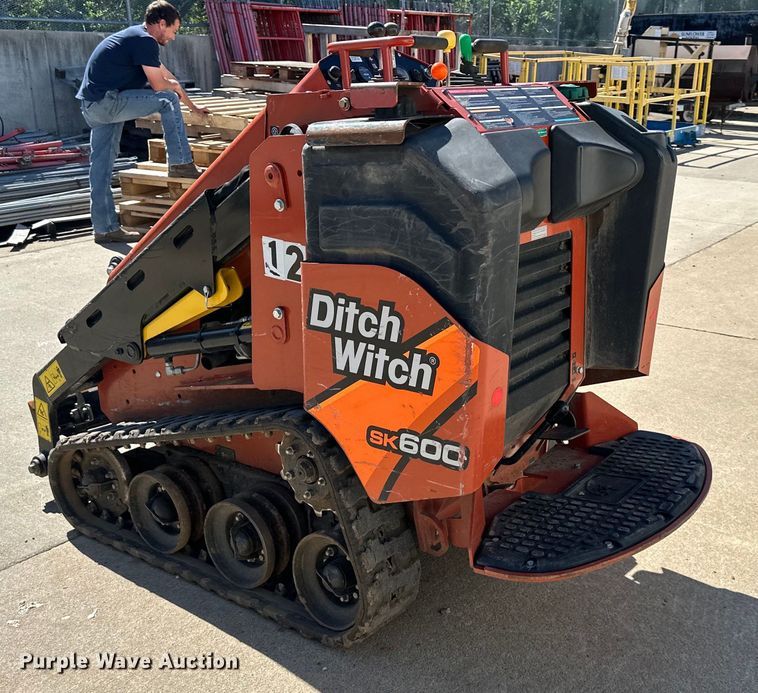 image for item NT9191 2022 Ditch Witch SK600 compact utility loader
