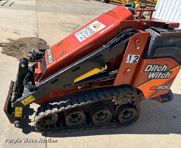 image for item NT9191 2022 Ditch Witch SK600 compact utility loader
