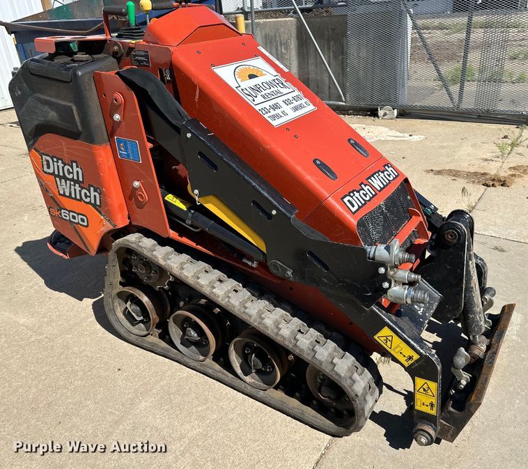 image for item NT9191 2022 Ditch Witch SK600 compact utility loader