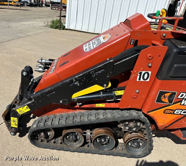 image for item NT9192 2021 Ditch Witch SK600 compact utility loader