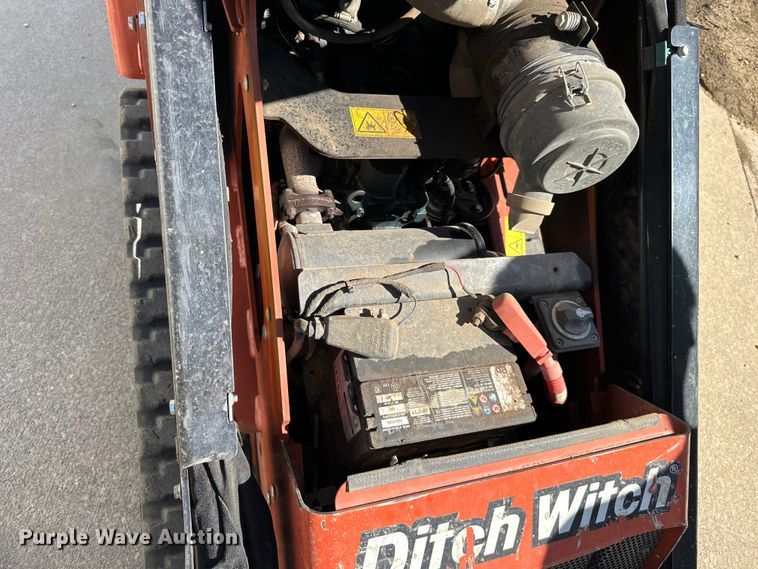 image for item NT9192 2021 Ditch Witch SK600 compact utility loader