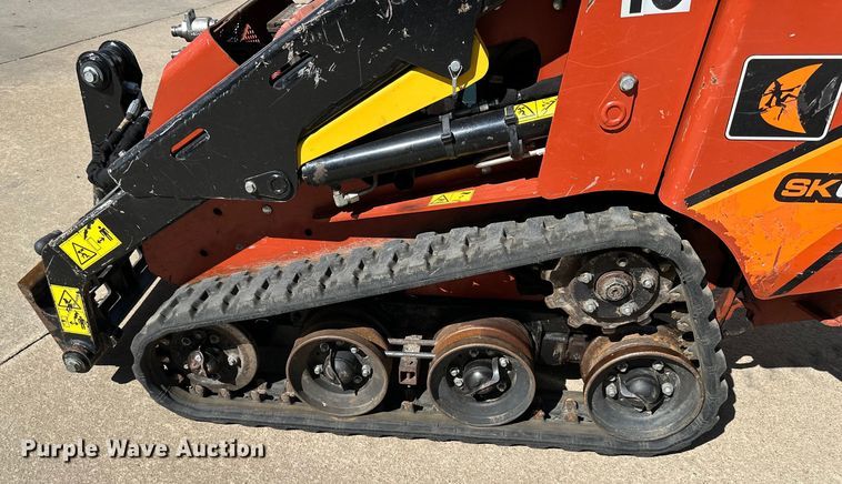 image for item NT9192 2021 Ditch Witch SK600 compact utility loader