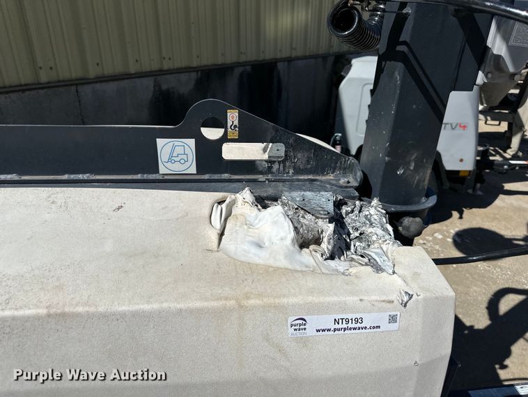 image for item NT9193 2015 Atlas Copco QLT V15 light plant