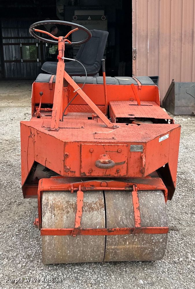 image for item NT9199 Rosco Vibrapack  double drum roller